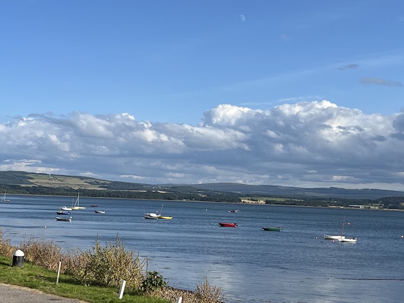 Findhorn Beach - Findhorn Beach, Dunes Rd, Forres IV36 3YQ, UK