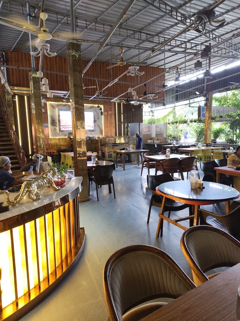 Famous Seafood Restaurant - Famous Seafood Restaurant 5, Vijay Nagar Beach, Havelock, Andaman and Nicobar Islands 744211, India