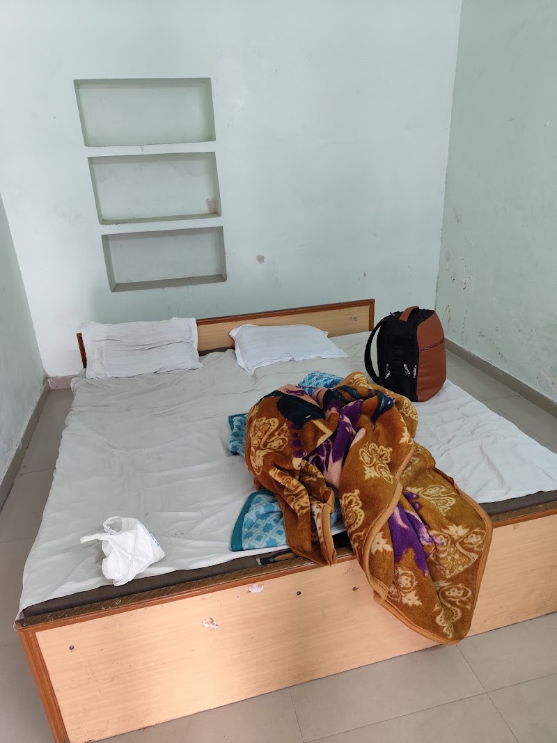 Agarwal Trust Dharamshala - Agarwal Trust Dharamshala Shimla - Kangra Rd, Jawalamukhi, Himachal Pradesh 176031, India
