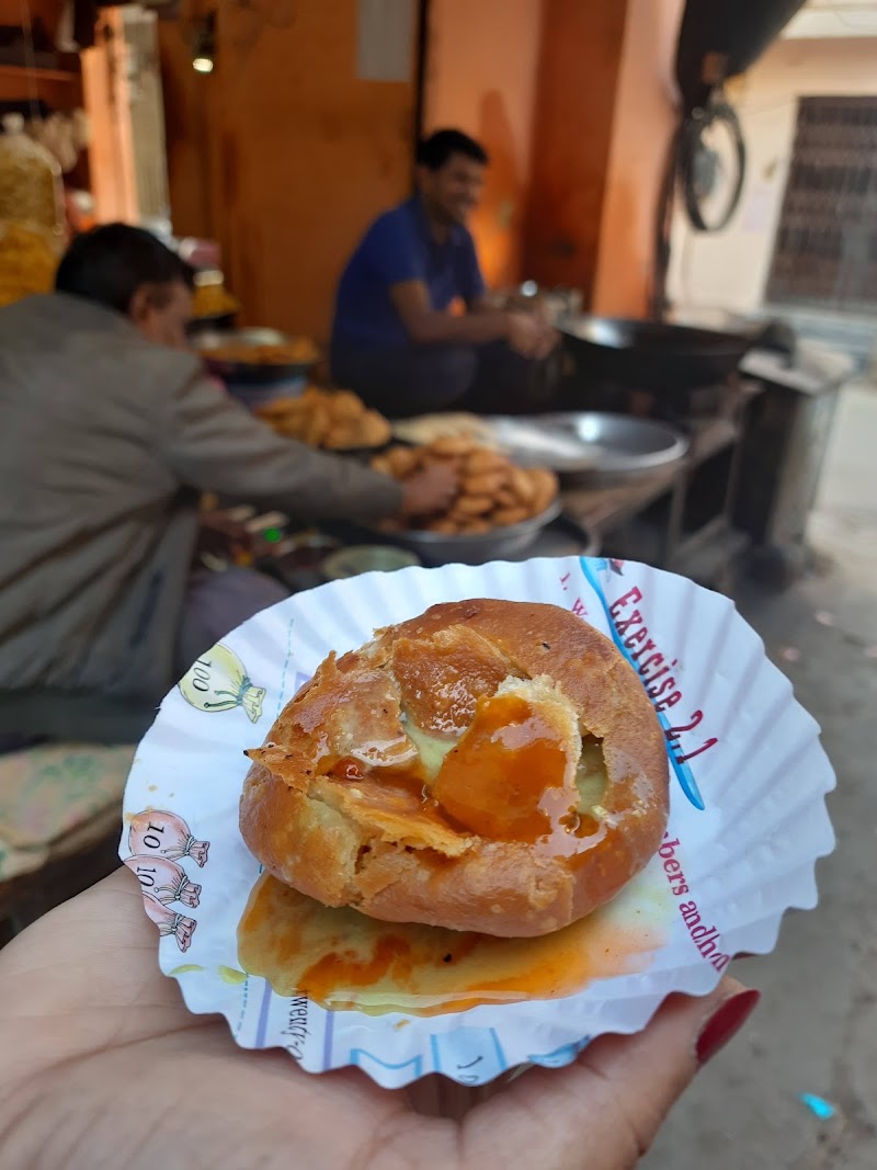 Radhe Kachori Wala - Radhe Kachori Wala 841, Churukon Ka Rasta, Modikhana, Jaipur, Jaipur Nagar Nigam Area, Rajasthan 302003, India