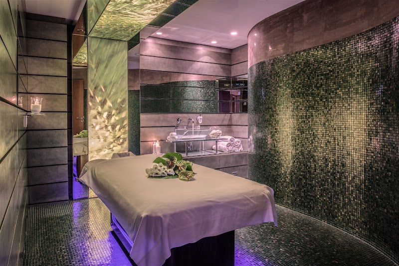 Rome Cavalieri, A Waldorf Astoria Hotel - Rome Cavalieri, A Waldorf Astoria Hotel, Via Alberto Cadlolo, 101, 00136 Roma RM, Italy