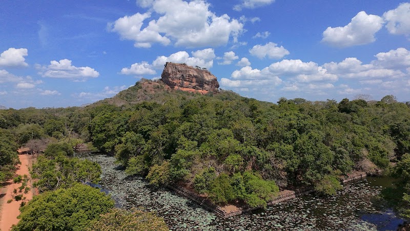 Sigiriya Rock And Archaeological Museum - සීගිරිය Sigiriya