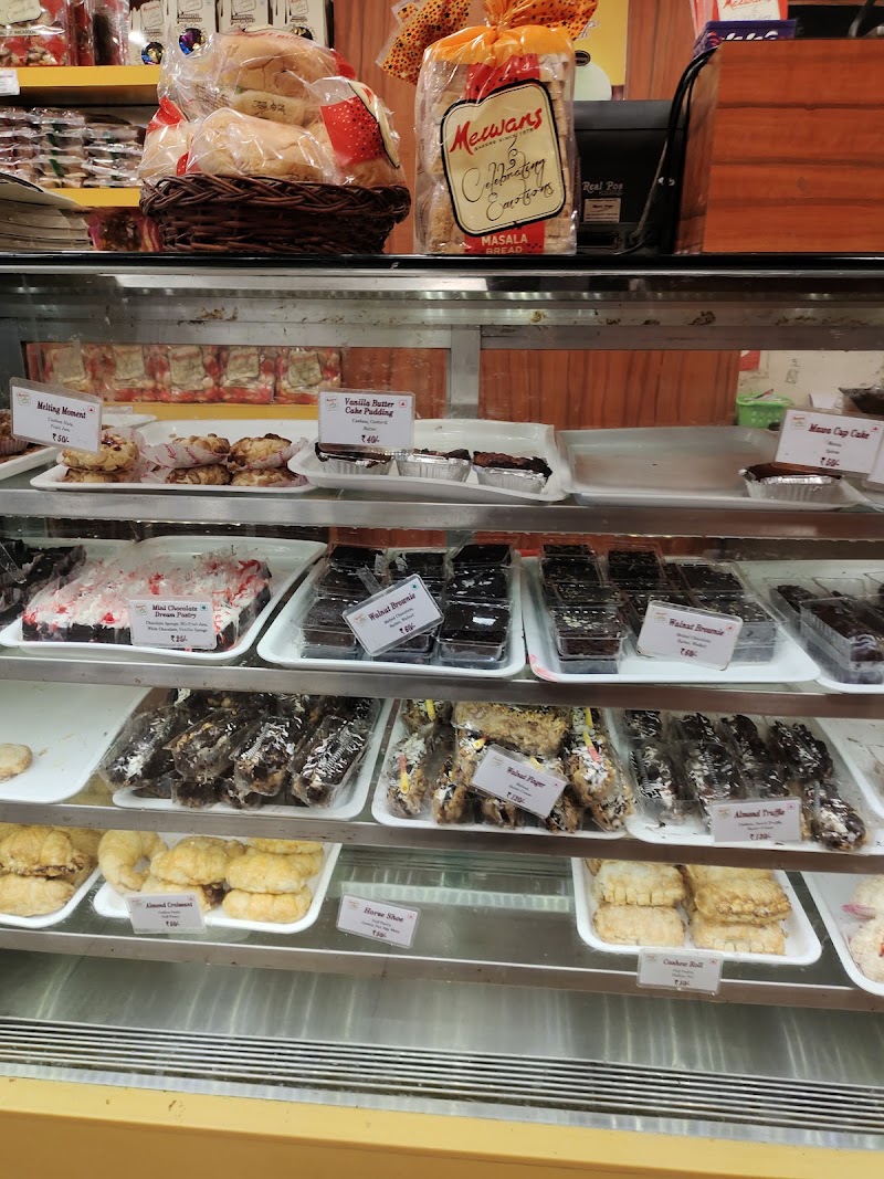 Merwans Cake Shop - Merwans Cake Shop Shop No-7, Devraj Building, A wing, Topiwala Compound, Swami Vivekanand Rd, Kakaji Nagar, Jawahar Nagar, Goregaon West, Mumbai, Maharashtra 400104, India