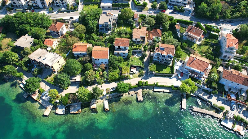 Apartments Miramar - Apartments Miramar, Dobrota Ulica BB, FQ58+F5J, Kriva, Kotor 85330, Montenegro