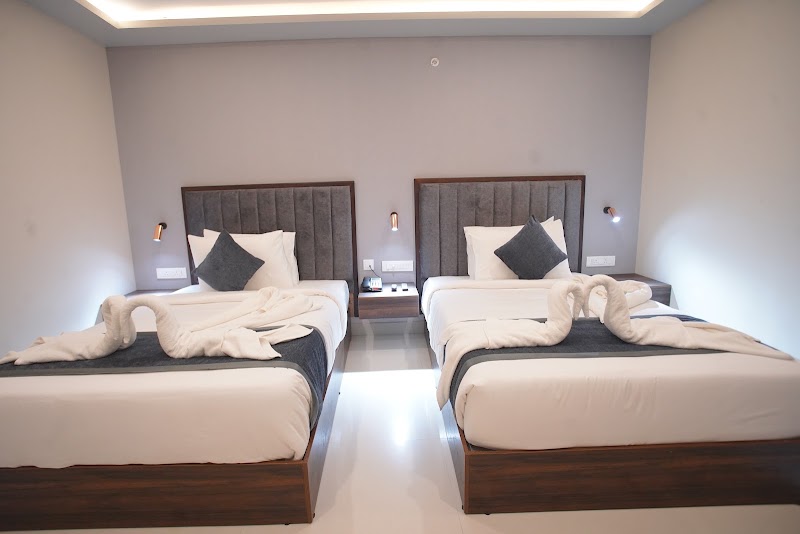 BLOFT HOTEL - BLOFT HOTEL Plot No 37, 4th East Cross Rd, Gandhi nagar, Katpadi, Vellore, Tamil Nadu 632006, India