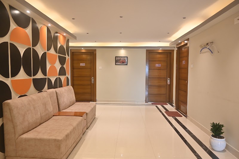 Hotel High Rise - Hotel High Rise 7th Floor, 143A, Rash Behari Ave, near Spencer, Dover Terrace, Gariahat, Kolkata, West Bengal 700029, India