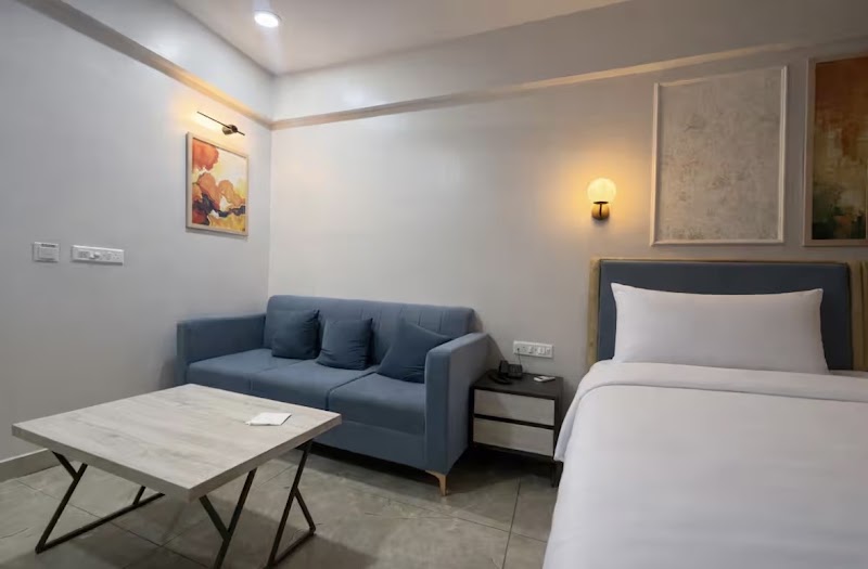 Urban Suites by BluSalzz Jaipur - Urban Suites by BluSalzz Jaipur, Urban Suites by BluSalzz, Mahal Rd, near Bombay Hospital, Jagatpura, Jaipur, Rajasthan 302017, India