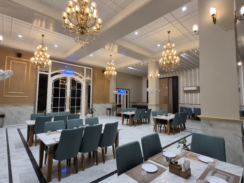 NIRVAAN Restaurant Cafe