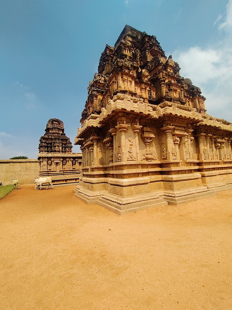 Lotus Mahal - Lotus Mahal 8FCC+4G8, SH 131, Hampi, Kamalapura, Karnataka 583221, India
