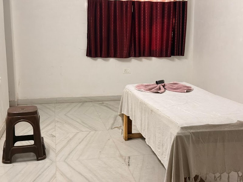 Ayur Care Spa Udaipur - Ayur Care Spa Udaipur H 370, Rd Number 10, opp. Lakecity Mall Road, Ashok Nagar, Udaipur, Rajasthan 313001, India