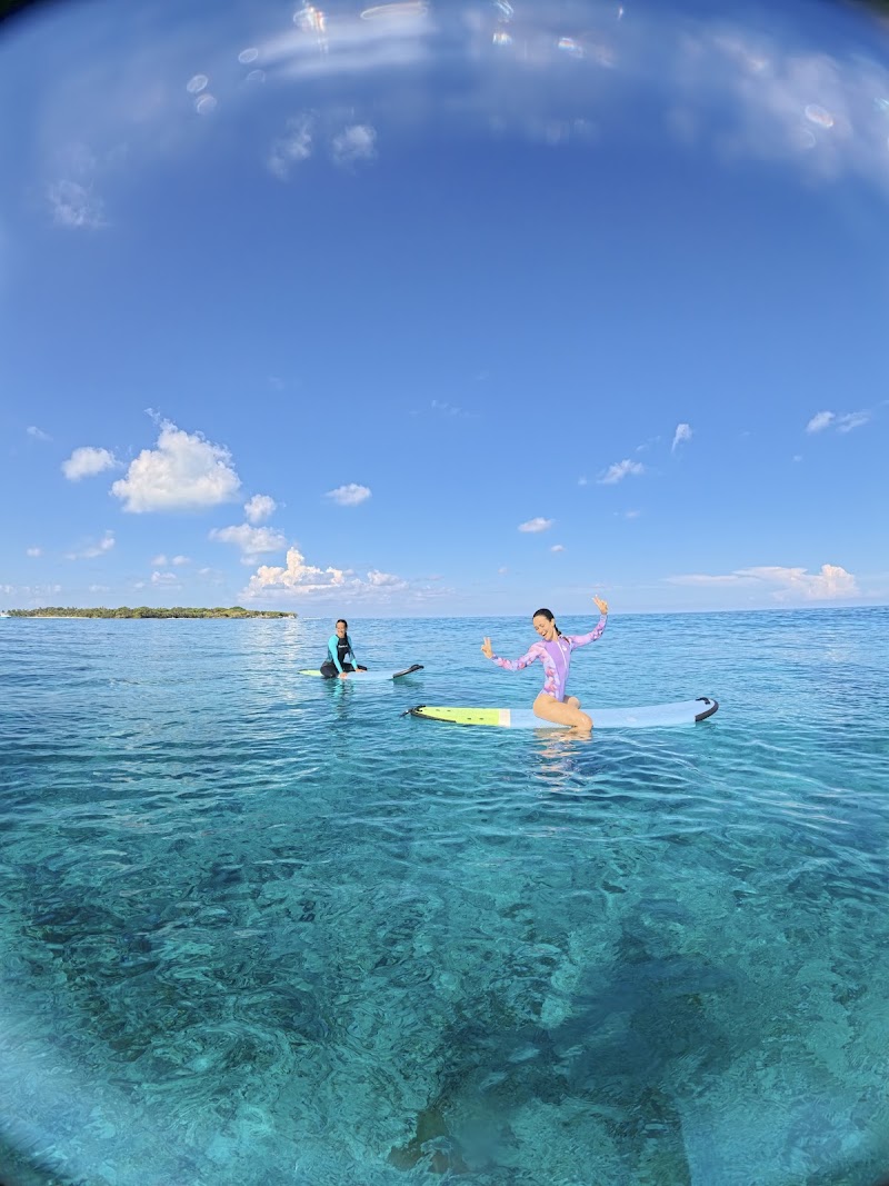 Akiri Surf Grand - Akiri Surf Grand 9MF3+P7M, Bodumagu, Thulusdhoo, Maldives