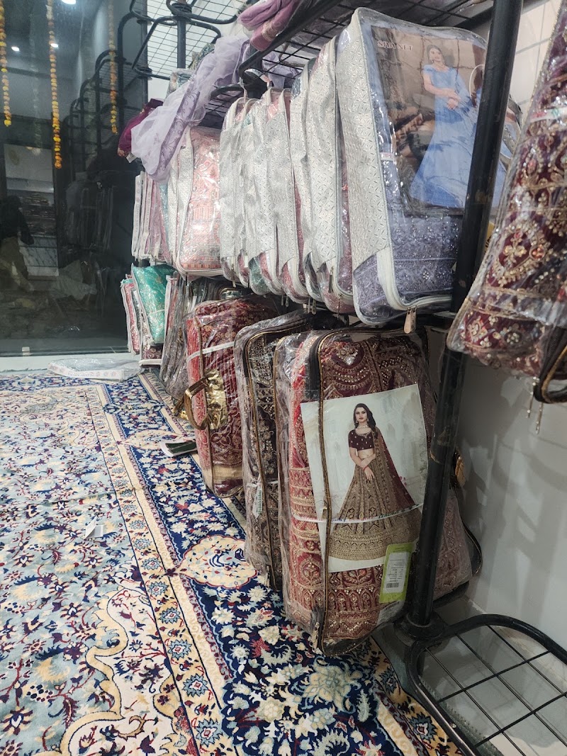 Preetizilla Fashion & Purvanchal collections Pvt. Ltd. - Preetizilla Fashion & Purvanchal collections Pvt. Ltd. UA-226B, Ground floor NKV colony, Vaishnav Enclave, Dhumaspur Rd, Dhumaspur, Sector 67A, Gurugram, Haryana 122101, India