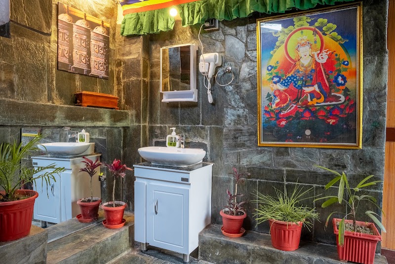 Mud House & Sauna - Mud House & Sauna Khara Danda Rd, Dharamshala, Himachal Pradesh 176215, India