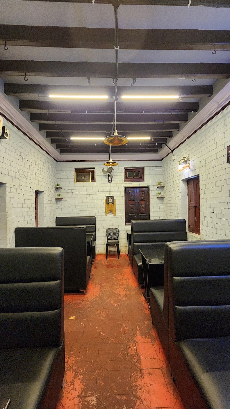 VK Brothers Cafe & Restaurant - VK Brothers Cafe & Restaurant metro station, 143, Police Rd, near chickpet, Ranasinghpete, Sultanpete, Bengaluru, Karnataka 560053, India