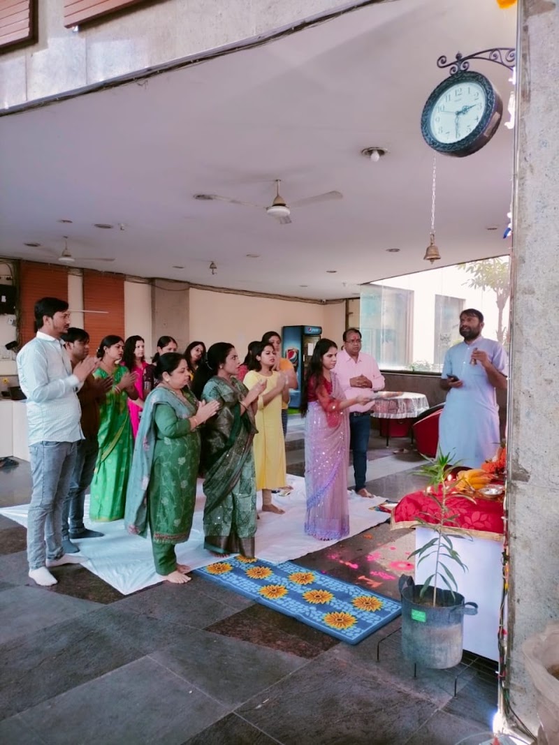 Noida Hostel- Girls Hostel/PG in Noida Sector 62 only for Working Womens & College Students - Noida Hostel- Girls Hostel/PG in Noida Sector 62 only for Working Womens & College Students Rg Luxury Homes 2, C-56A-1, Op. D-park, C Block, Phase 2, Industrial Area, Sector 62, Noida, Uttar Pradesh 201309, India