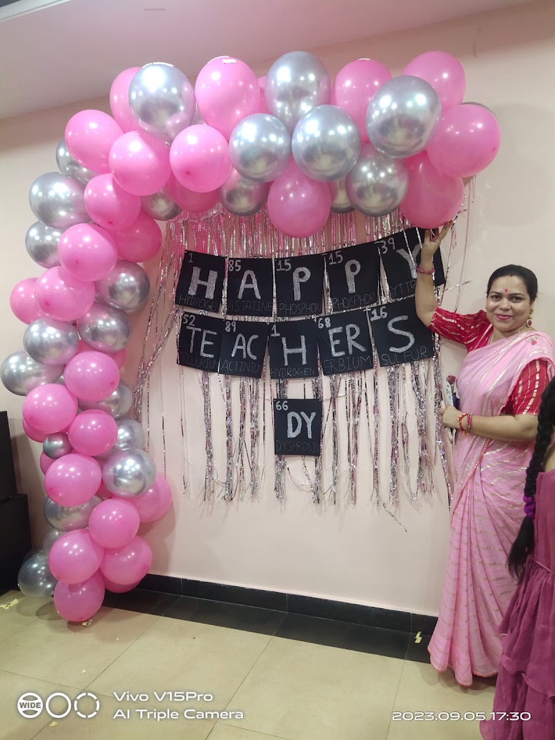 The Study Circle, ( JYOTI MA'AMS ) - The Study Circle, ( JYOTI MA'AMS ), Avanti Vihar, Main Rd, opposite revive salon, Kavita Nagar, Anand Vihar, Geetanjali Colony, Shankar Nagar, Raipur, Chhattisgarh 492004, India