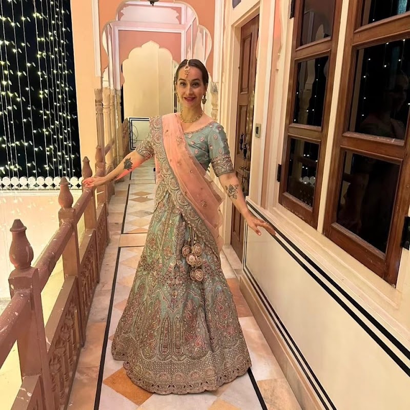 Studio41 Jaipur-Dresses on Rent | Wedding and Party Outfits - Studio41 Jaipur-Dresses on Rent | Wedding and Party Outfits Partap Building, Plot no 213, Ram Gali Number 1, opposite Hari Shankar restaurant, opp. dosaka, Raja Park, Jaipur, Jaipur Nagar Nigam Area, Rajasthan 302004, India