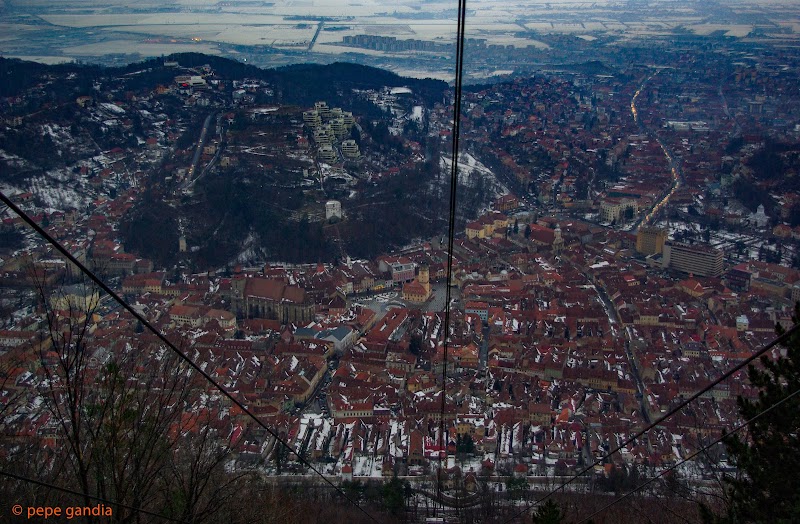 The Romanian flag on Tampa hill - The Romanian flag on Tampa hill, Centrul Vechi, Brașov, Romania