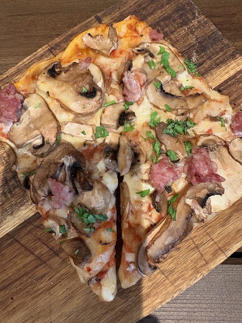 Lucia Pizza Rustica - Lucia Pizza Rustica, Via Faenza, 5/R, 50123 Firenze FI, Italy