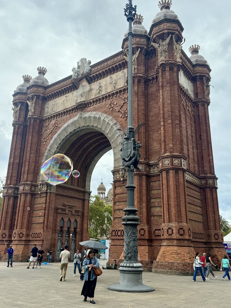 GuruWalk - GuruWalk, Carrer de la Portaferrissa, 17, Ciutat Vella, 08002 Barcelona, Spain