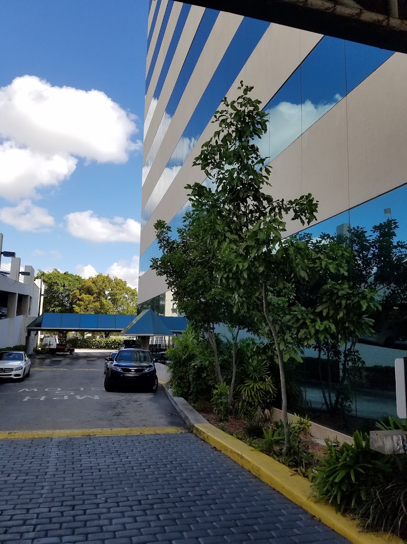 Miami Regional University - Miami Regional University, 700 S Royal Poinciana Blvd #100, Miami Springs, FL 33166, USA