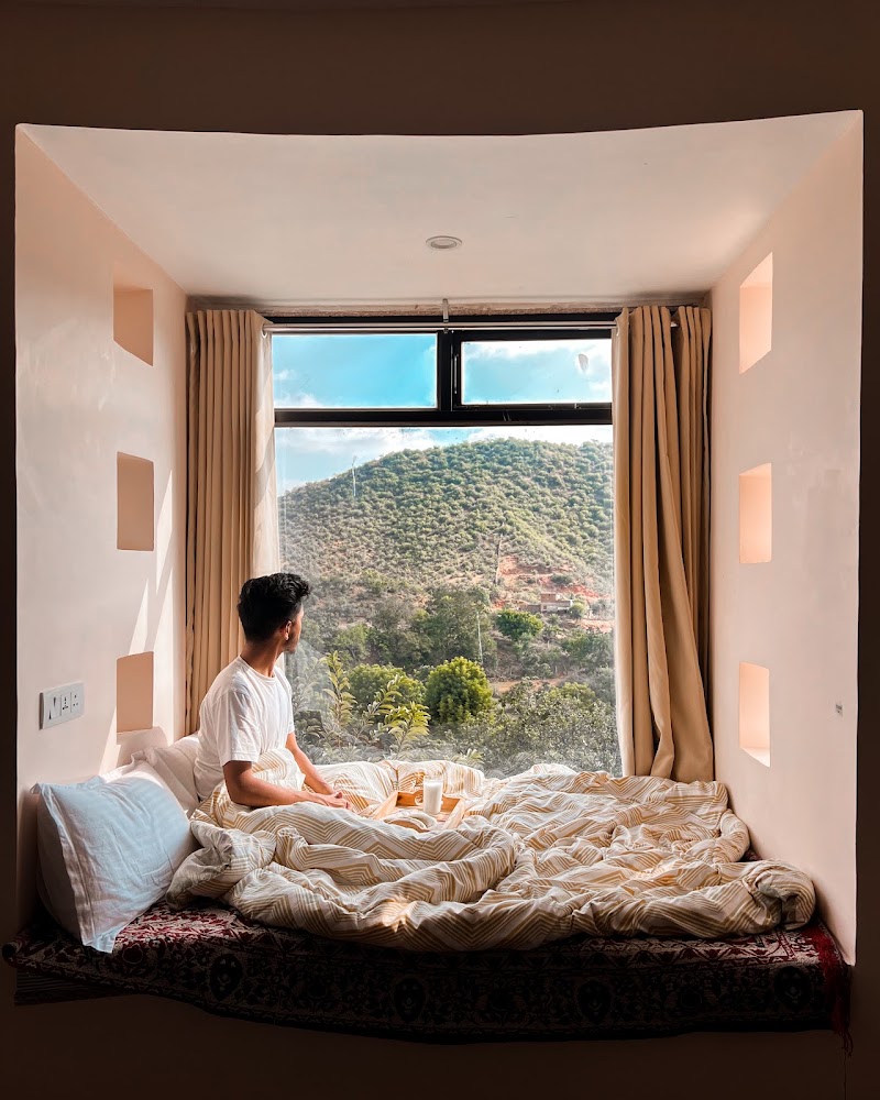 The HighGarden Resort - The HighGarden Resort The Highgarden Resort, Bus Stand, Road, Sare, Rajasthan 313202, India