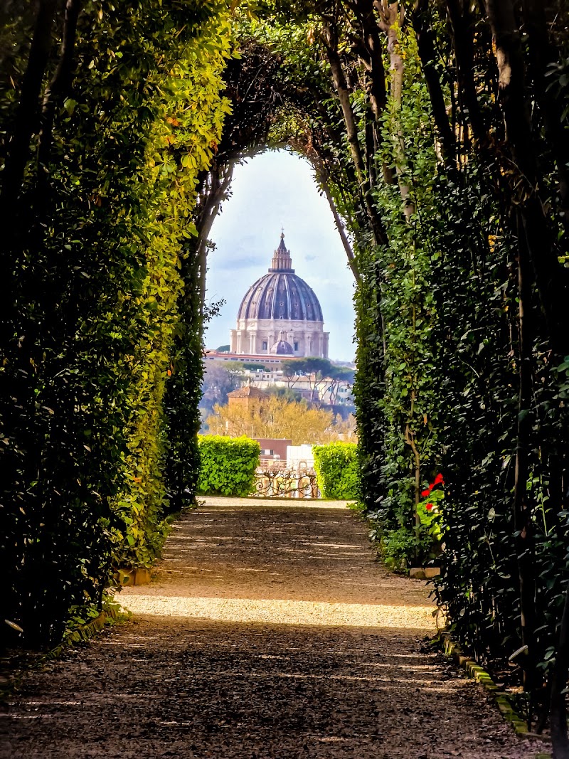 Knights of Malta Keyhole - Knights of Malta Keyhole, Piazza dei Cavalieri di Malta, 3, 00153 Roma RM, Italy