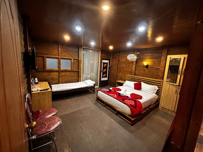 Mountainmist Wooden Cottages - Mountainmist Wooden Cottages, R66Q+FJ7, Ramakkalmedu, Kerala 685552, India
