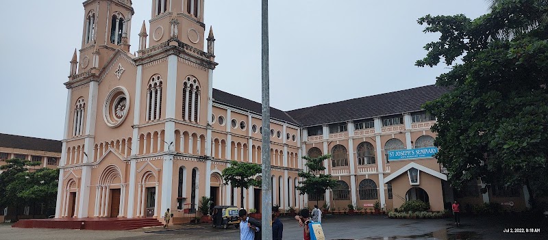 St. Joseph’s Interdiocesan Seminary, Jeppu, Mangaluru - St. Joseph’s Interdiocesan Seminary, Jeppu, Mangaluru, VV63+GX8, Father Muller's Rd, Jeppu, St Joseph Nagar, Kankanady, Mangaluru, Karnataka 575002, India