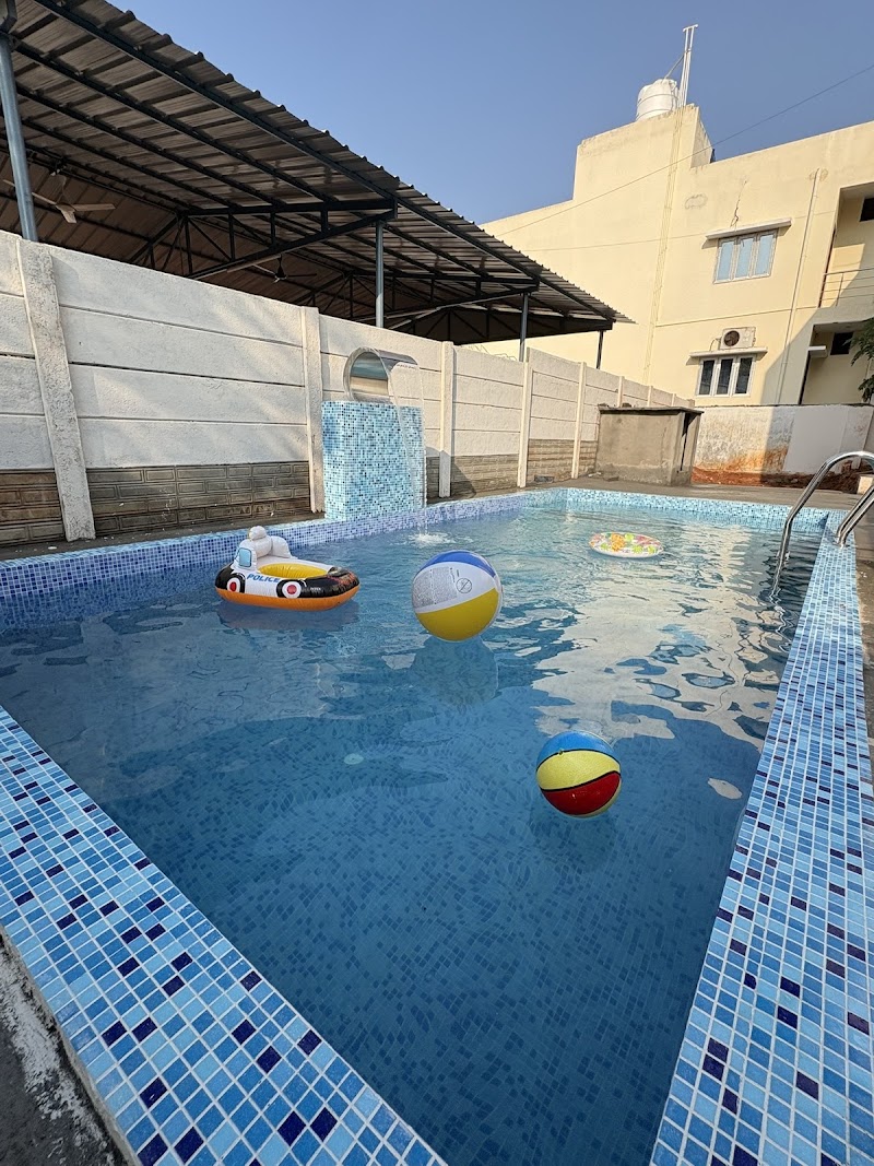 Royal Beach Villa - Royal Beach Villa, Divan Kandappa Nagar, Plot No 176, 4th Cross Rd, opposite Auroville Beach, Puducherry, Periyamudaliyar Chavadi, Tamil Nadu 605104, India