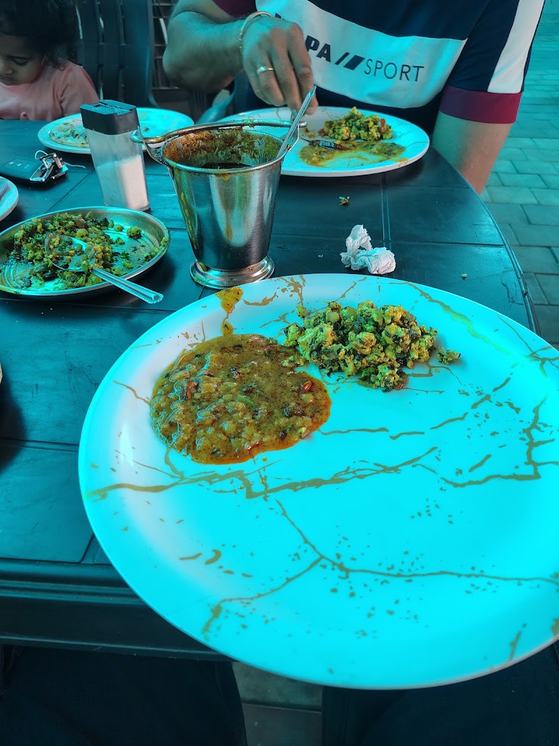 Highway Punjabi dhaba - Highway Punjabi dhaba, C7FH+8H9, Mansar, Kandri, Maharashtra 441401, India