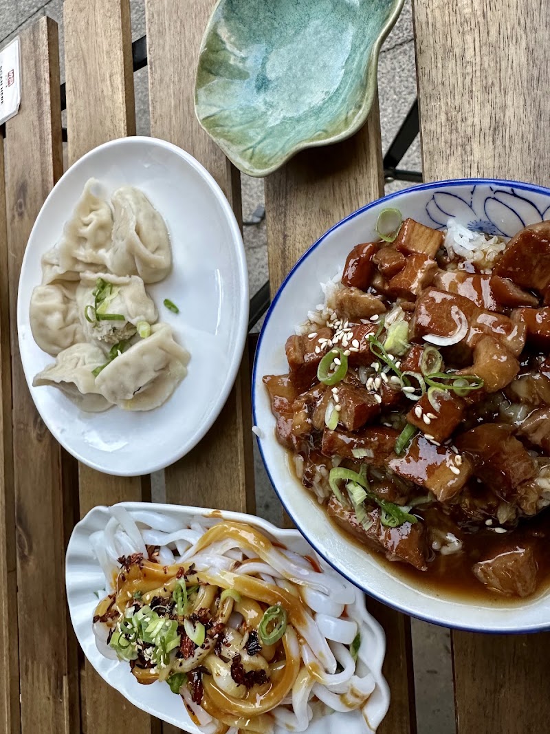 Hutong Bistro - Hutong Bistro Adersstraße 24, 40215 Düsseldorf, Germany