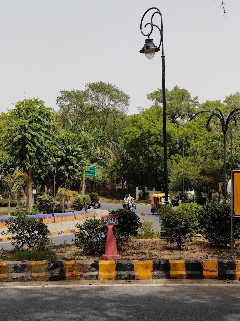 Lok Kalyan Marg - Lok Kalyan Marg Tees January Road Area, Tughlak Road Area, New Delhi, Delhi 110001, India