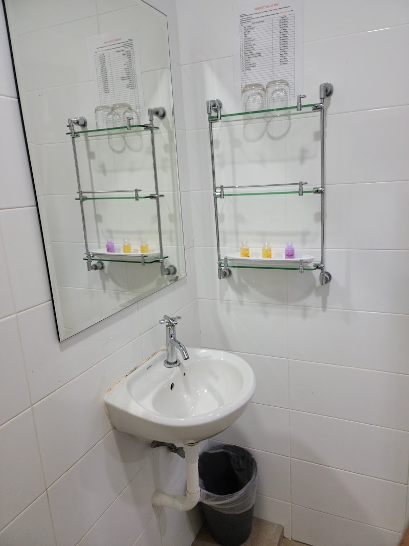 Sunset Villa Inn - Sunset Villa Inn, 16, Jalan Pantai Chenang, 07000 Kuah, Kedah, Malaysia