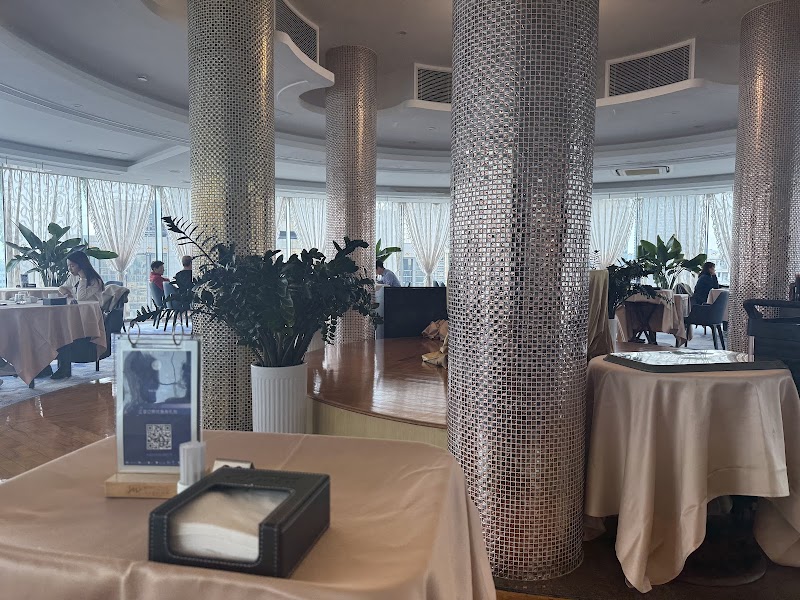 Rotunda Revolving Restaurant