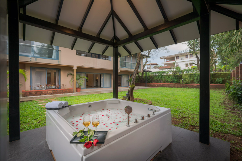SaffronStays The Glasshouse - SaffronStays The Glasshouse Bhose, Village, Panchgani - Mahabaleshwar Rd, Panchgani, Maharashtra 412806, Nandanwan, Panchgani, Bhose, Maharashtra 412805, India