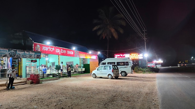 SAGAR SATARA DHABA - SAGAR SATARA DHABA, NH-4 highway, Davanagere-Harihar Bypass, near Bharat petroleum, Harihar, Hanagawadi, Karnataka 577601, India