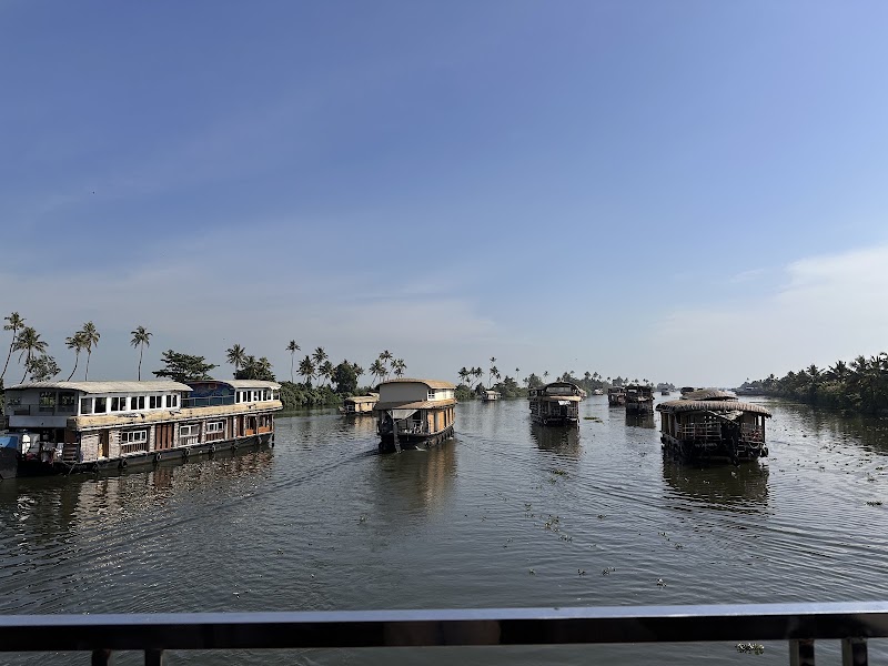 Beyondboats alleppey - Beyondboats alleppey Punnamada Finishing Point Road, Punnamada, Finishing Point, Alappuzha, Mullakkal, Kerala 688013, India