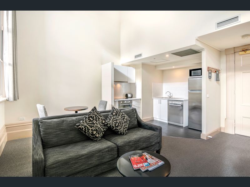 Grand Hotel Melbourne - Grand Hotel Melbourne 33 Spencer St, Docklands VIC 3008, Australia
