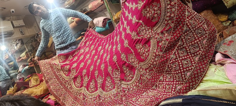 Goyal Saree Emporium - Goyal Saree Emporium Shop No, 8, Lal Ji Sand Ka Rasta, Chaura Rasta, Modikhana, Jaipur, Jaipur Nagar Nigam Area, Rajasthan 302003, India