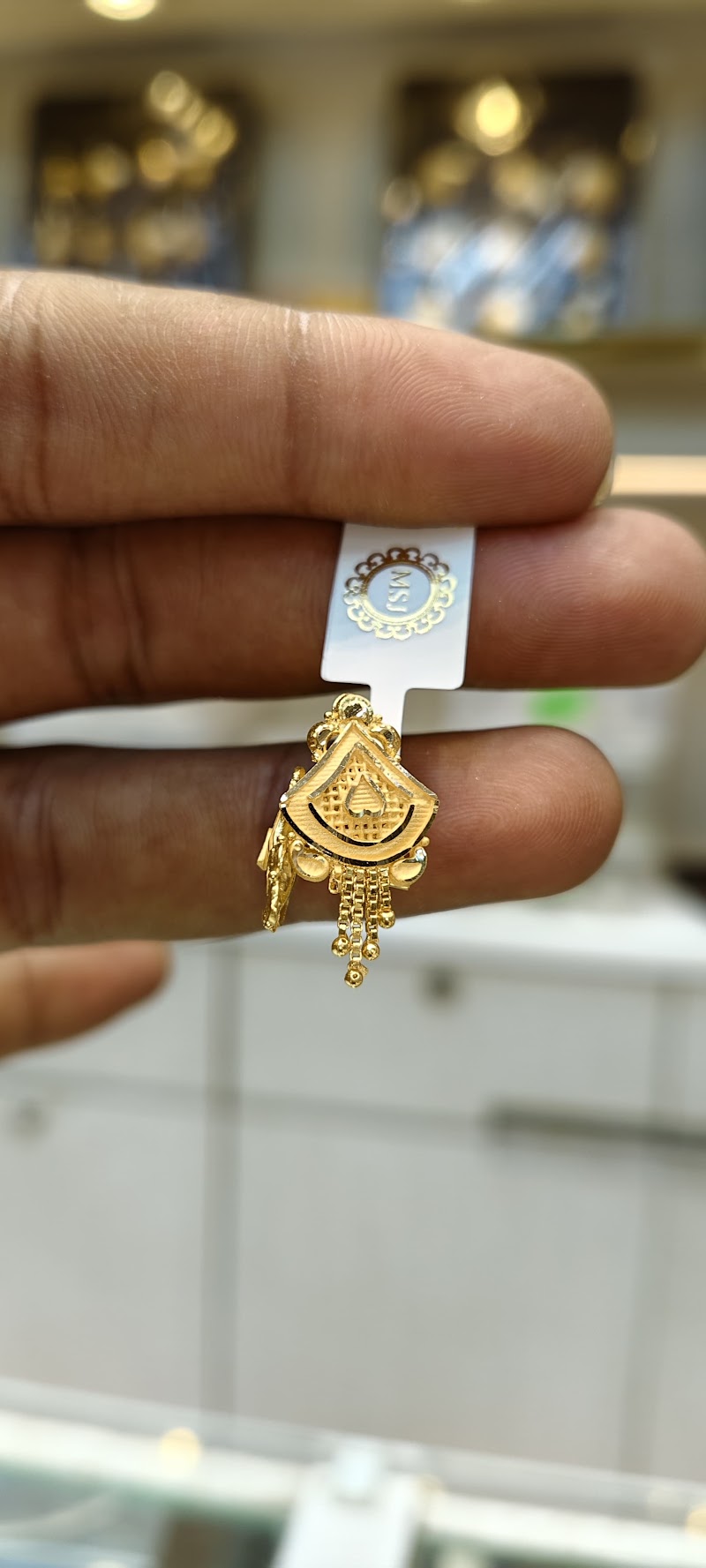 Mahavir Chand Santosh Kumar Jewellers - Mahavir Chand Santosh Kumar Jewellers, Mukhya Sarafa, Halwai Ln, Bajinath Para, Raipur, Chhattisgarh 492001, India