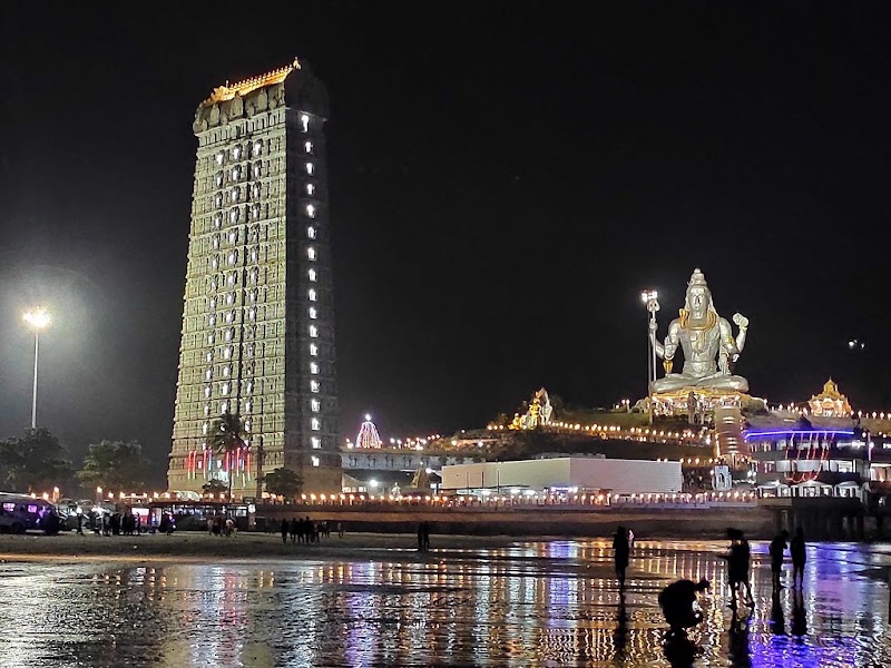 Mhatobar Shri Murudeshwar temple Gate - Mhatobar Shri Murudeshwar temple Gate Murudeshwar Temple gate, 3GX3+5QC, Highway, Bhatkal, Mavalli, Karnataka 581350, India
