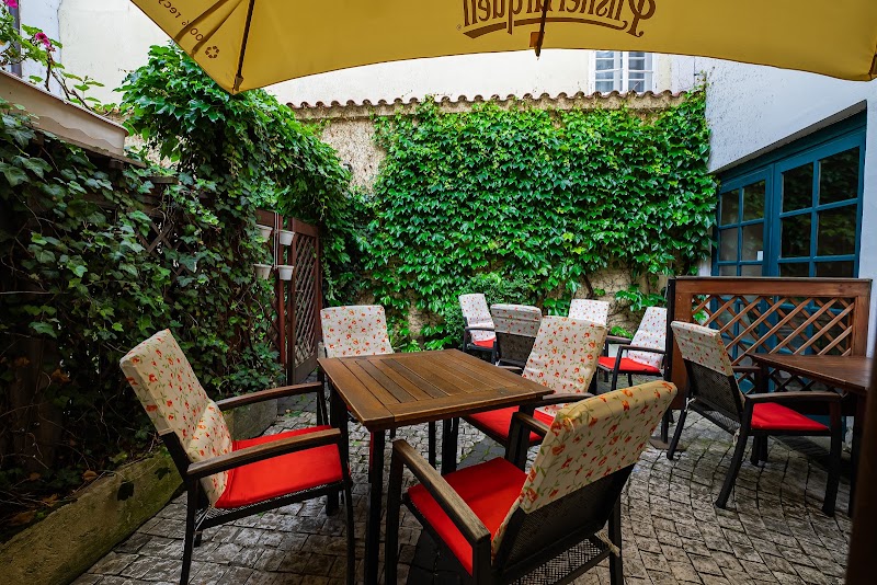 El Centro - El Centro Maltézské nám. 293/9, Malá Strana, 118 00 Praha-Praha 1, Czechia