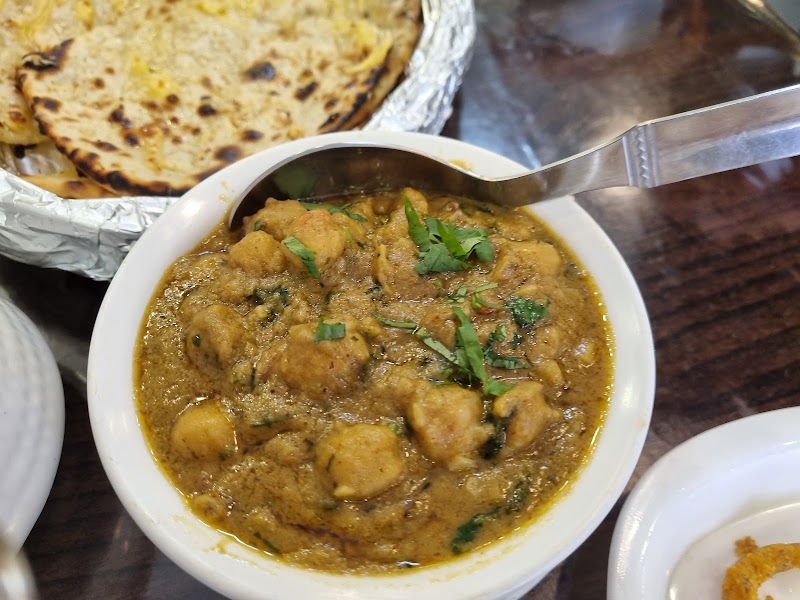Govindam Indian Restaurant (100% Pure Veg & Jain Food ) - Govindam Indian Restaurant (100% Pure Veg & Jain Food ) 330, 1 Thanon Pattaya Klang, Muang Pattaya, Amphoe Bang Lamung, Chang Wat Chon Buri 20150, Thailand