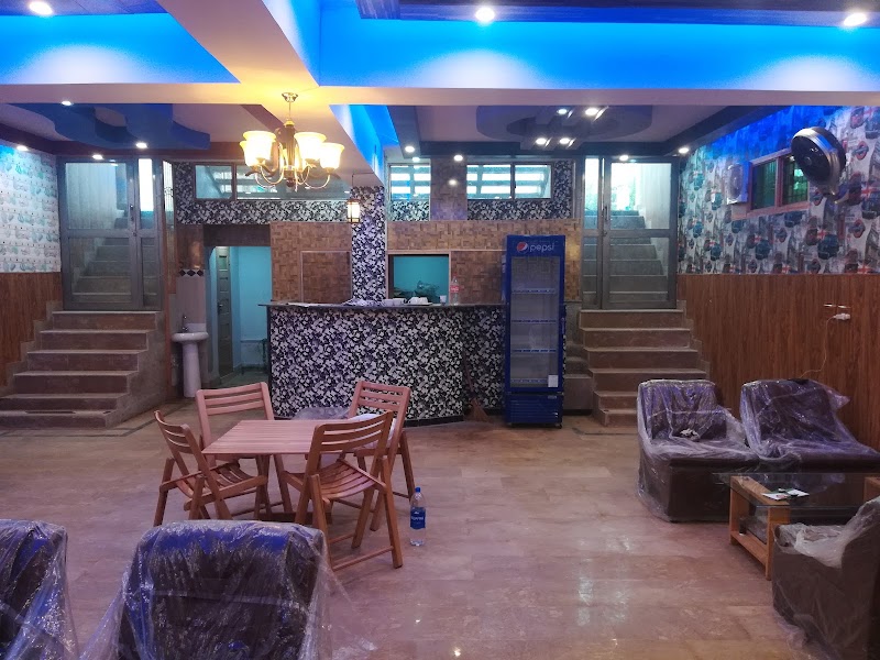 Red Cafe & Restaurant - Red Cafe & Restaurant, Red cafe, Railway Rd, Shakar Garh, Pakistan