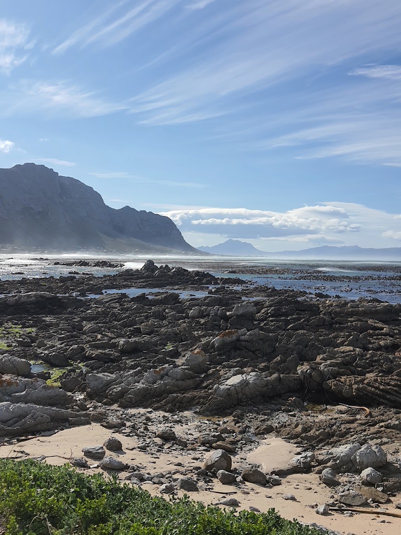 Betty's Bay Main Beach🪶 - Betty's Bay Main Beach🪶, 3780 Nerine Cres, Betty's Bay, 7141, South Africa