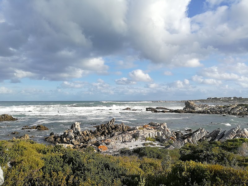 Betty's Bay Beach Parking - Betty's Bay Beach Parking, 5114 Access Rd, Betty's Bay, 7141, South Africa