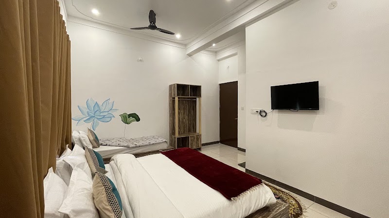 PETAL OF MEWAR - A Luxury Boutique Hotel - PETAL OF MEWAR - A Luxury Boutique Hotel 1, Kalaji Goraji D Rd, Old City, Rao Ji Ka Hata, Udaipur, Rajasthan 313001, India