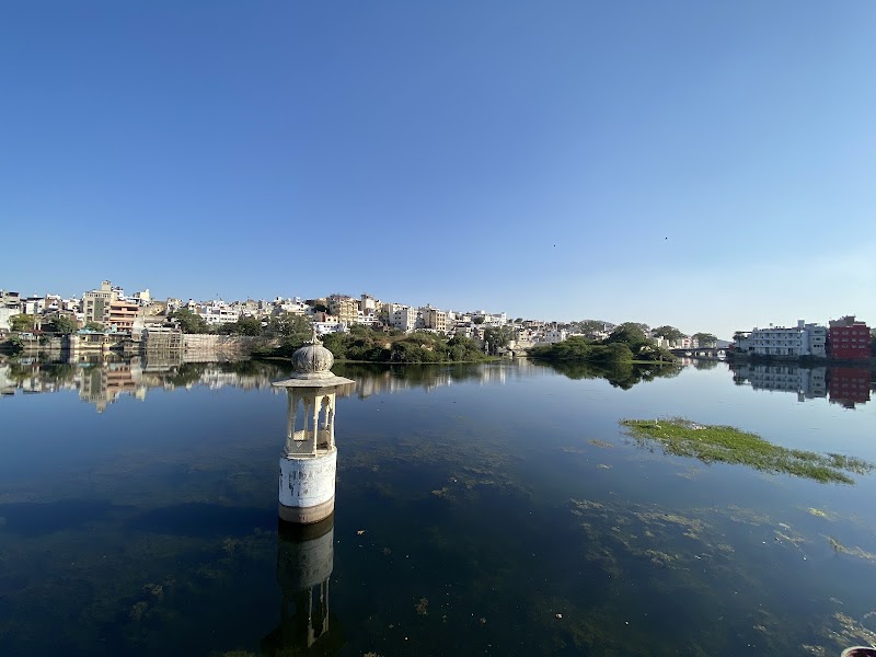 Natural Lake View Hotel - Natural Lake View Hotel 55, Swaroop Sagar Rd, Chamanpura, Udaipur, Rajasthan 313004, India
