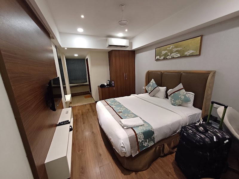 The Platinum Boutique Inn - The Platinum Boutique Inn Liberty Crossroads, 3-6-365, near TTD Balaji Temple, Gagan Mahal, Domalguda, Himayatnagar, Hyderabad, Telangana 500029, India